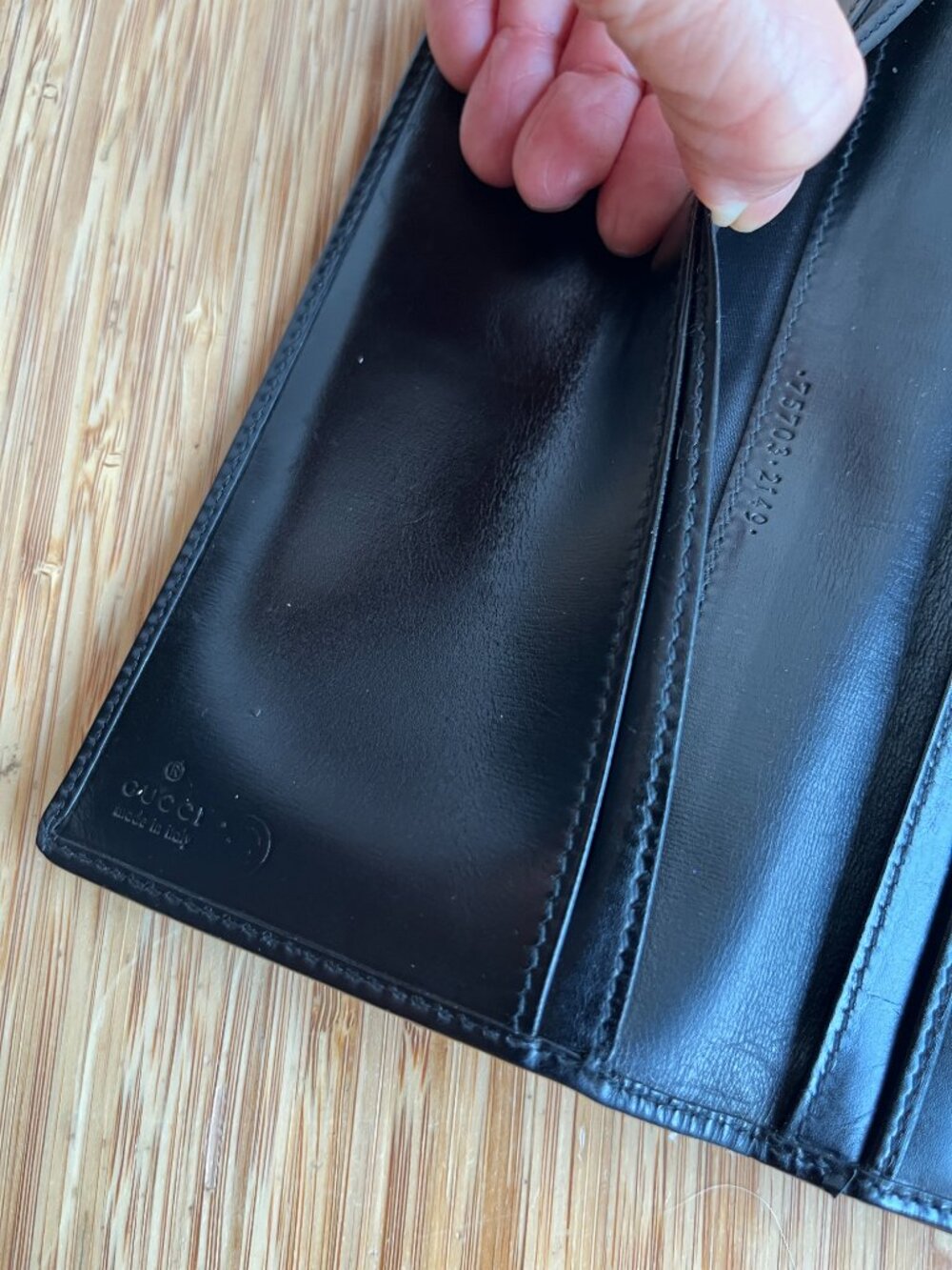 GUCCI Authentic Black Smooth Black Calf Leather Bifold Checkbook Wallet - Picture 5 of 9